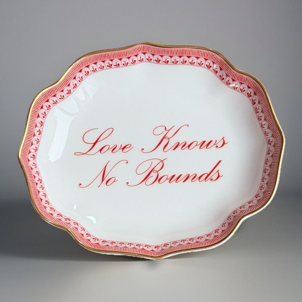 Mottahedeh “Love Knows No Bounds” Red And White Porcelain Trinket Ring Tray
